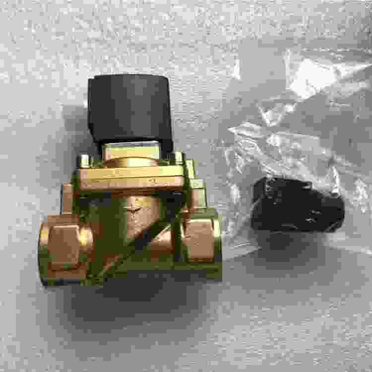 1089038035 comhla solenoid AC24V 50Hz 16bar do Atlas Copco Compressor