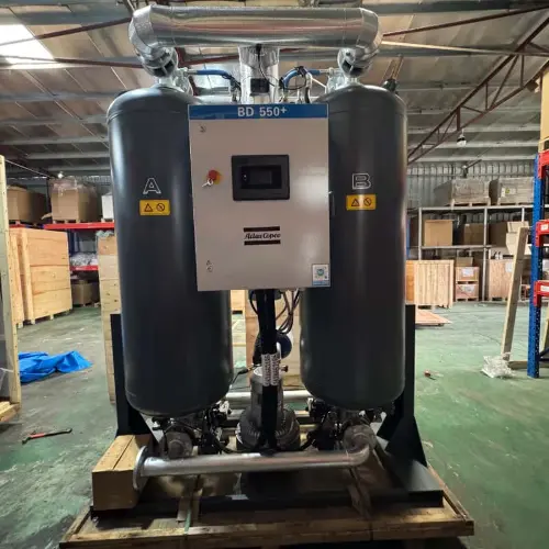 Atlas Copco BD550+ Asaithe Dramhaíola Triomadóir Aeir Atlas Copco Triomadóir Aeir Fíor